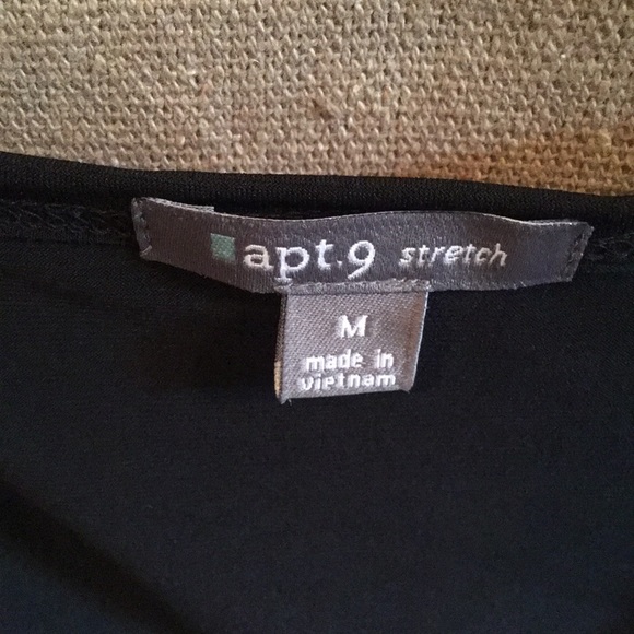 NWT.  Apt 9 stretch black shirred top - Picture 4 of 6